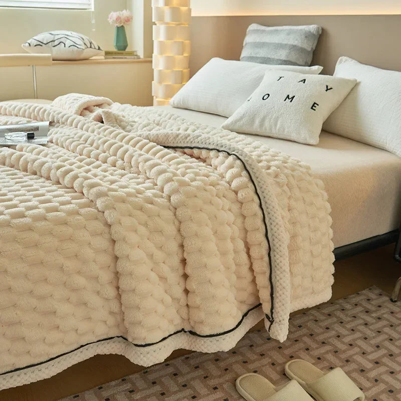 Rynx | Ivory Blowing Blanket
