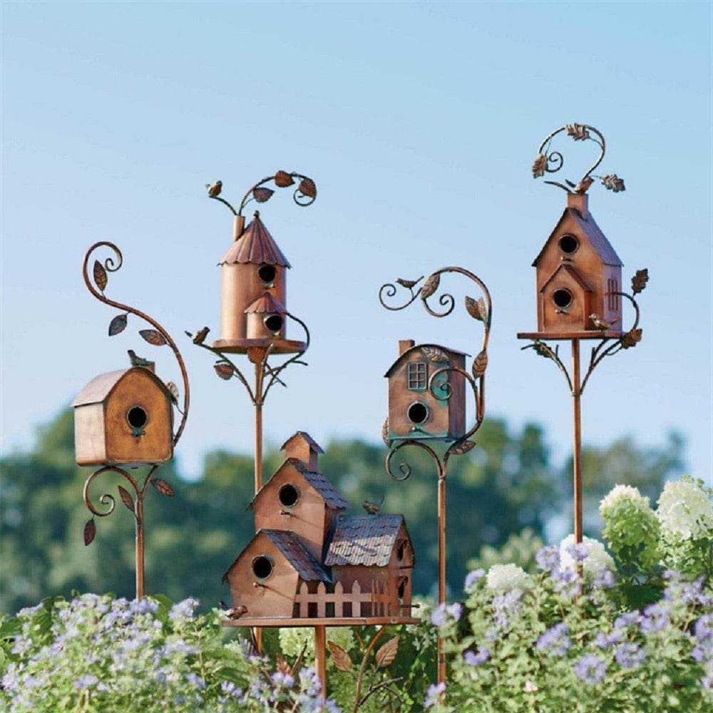 Rynx | BirdHaven decorative birdhouse for the garden