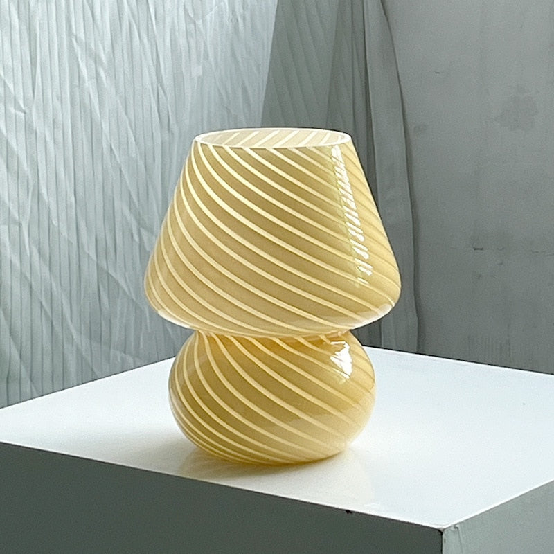 Rynx | LED Desk Lamp in Mushroom Shape made of Glass