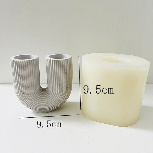 Rynx | Aina - U-shaped Vase