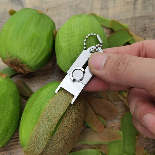 Rynx | Stainless Steel Mini Vegetable Peeler Keychain
