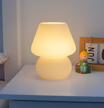 Rynx | LED Desk Lamp in Mushroom Shape made of Glass
