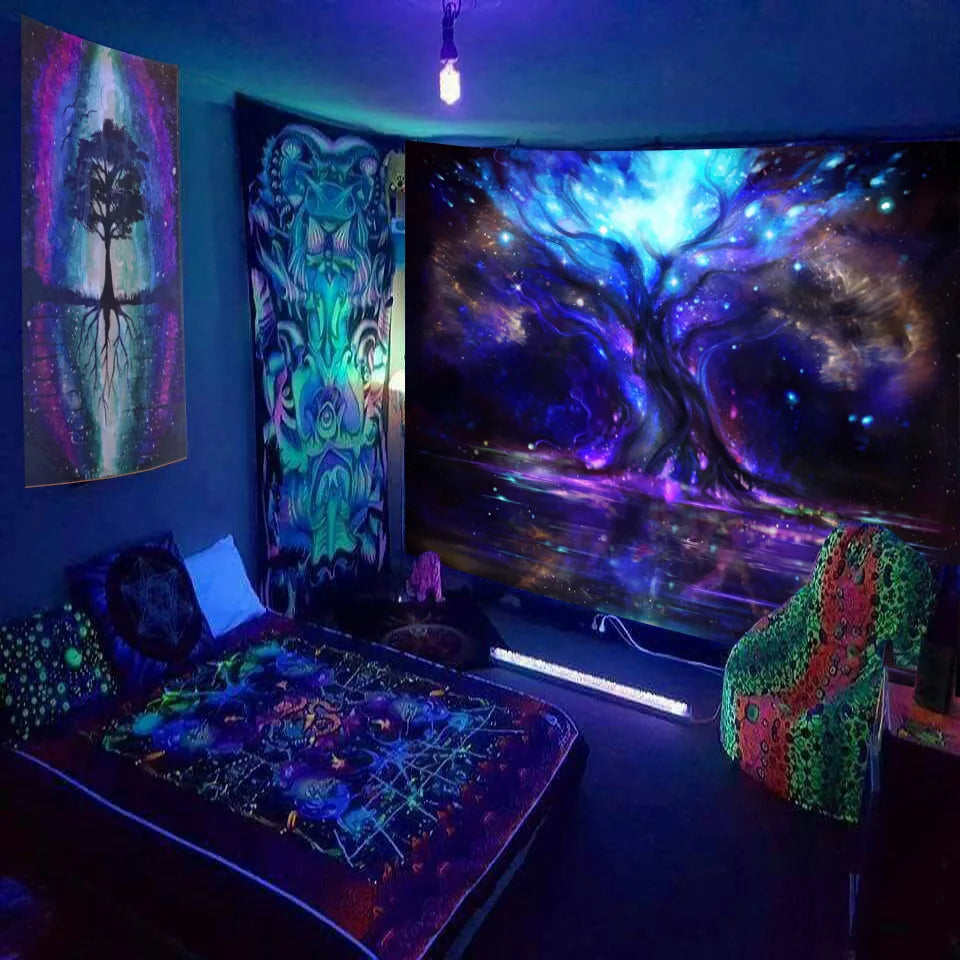 Rynx | Mushroom Glow Wall Carpet