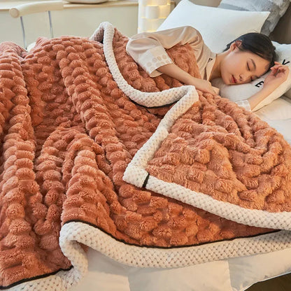 Rynx | Ivory Blowing Blanket