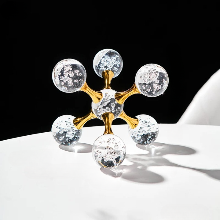 Rynx | Helix Crystal Molecule Decor