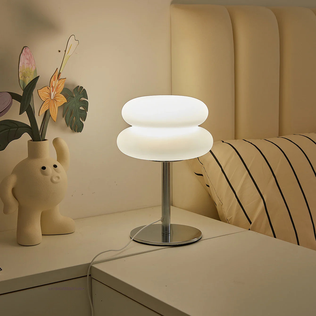 Rynx | Cloud Stack Table Lamp
