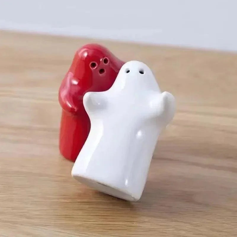 Rynx | Playful Ceramic Ghost Mini Salt and Pepper Shakers - Perfect Nordic Wedding Gift
