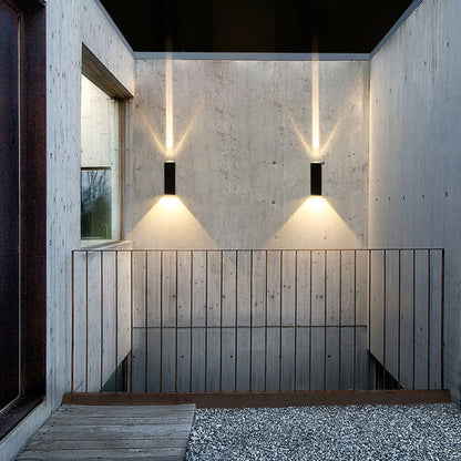 RYNX | Waterproof Rectangular Led Wall Light For Outdoor Use Large - A focus + A dispersion