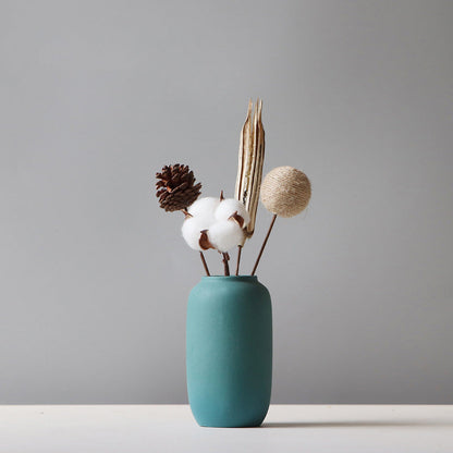 Rynx | Modern solid color vases with flowers