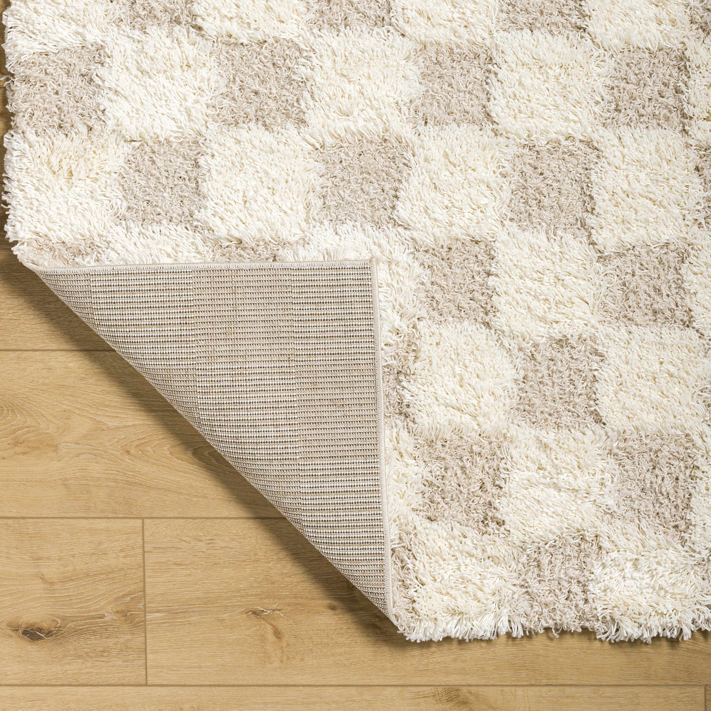 Rynx | Neutral checked carpet flooring