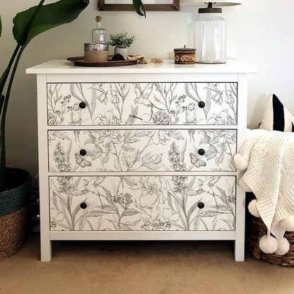 Rynx | Chic Black-and-white Peel and Stick Wallpaper for Stylish Home Transformations