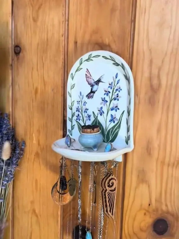 Rynx | Sacred Floral Jewelry Altar – A Place of Calm and Significance