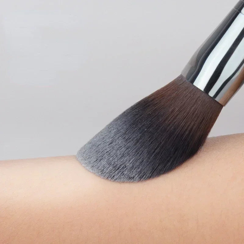 Rynx | Large Foundation Blusher Brush Flat Foundation Brush BB Cream Blender Concealer Foundation Liquid Brush Cream Makeup Tools