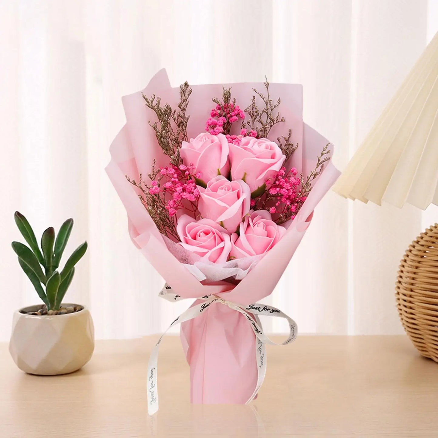 Rynx | Flower bouquet with fragrant soap