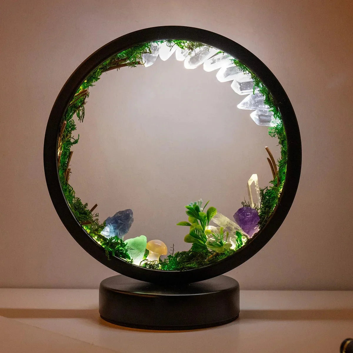 Rynx | elegant - Round frame - Green crystals - Chic decoration