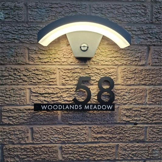 Rynx | Personalized elegant acrylic house number sign - modern and weatherproof