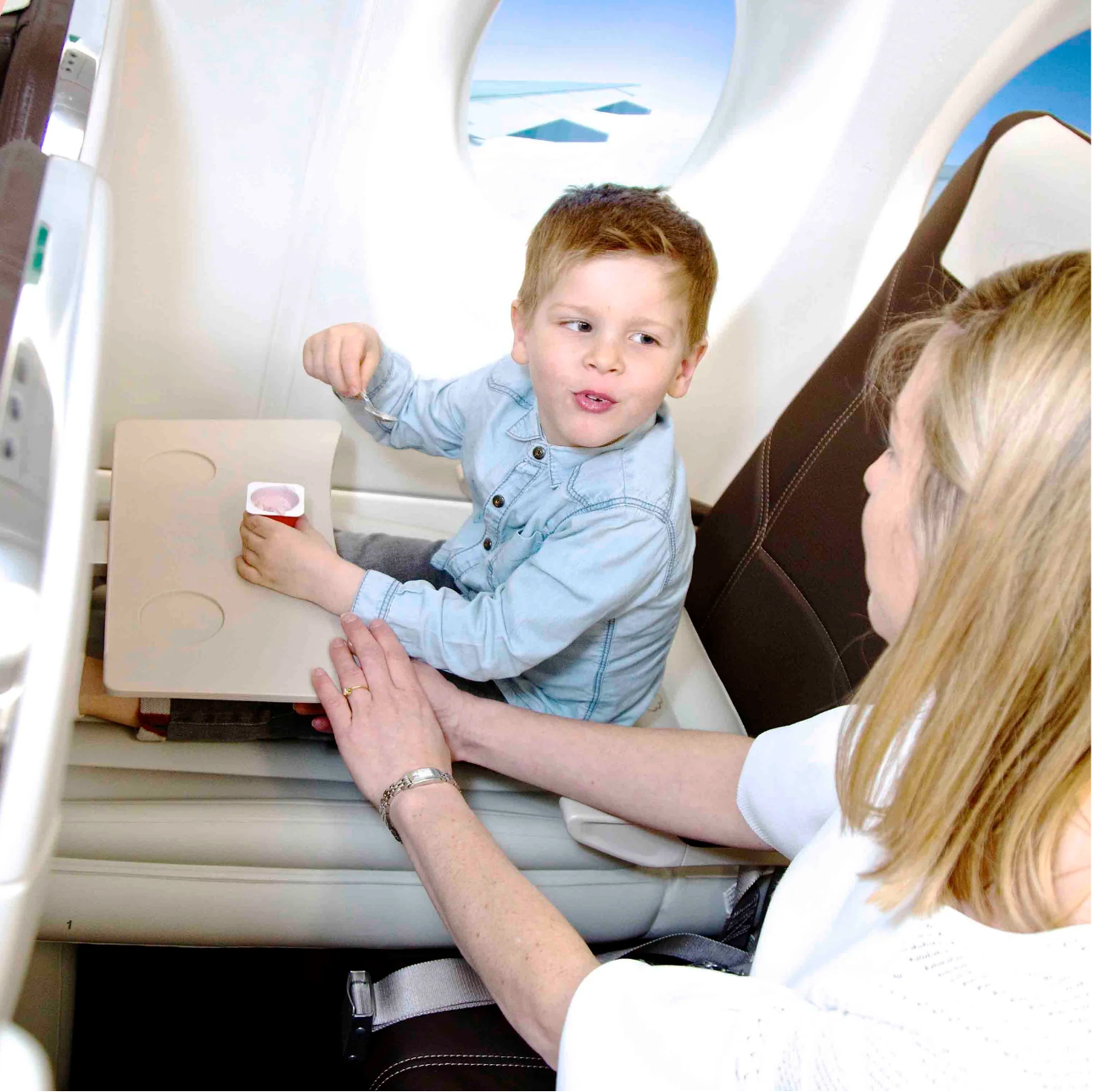 RYNX | Inflatable Airplane Bed - Comfortable Travel with Children