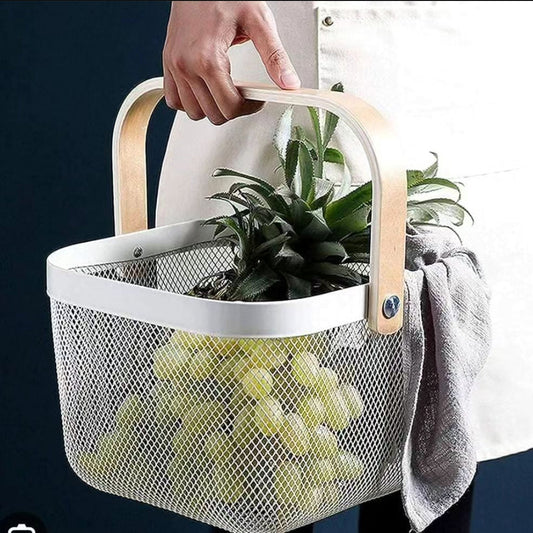 Rynx | Mesh fruit basket with wooden handle