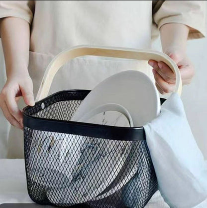 Rynx | Mesh fruit basket with wooden handle