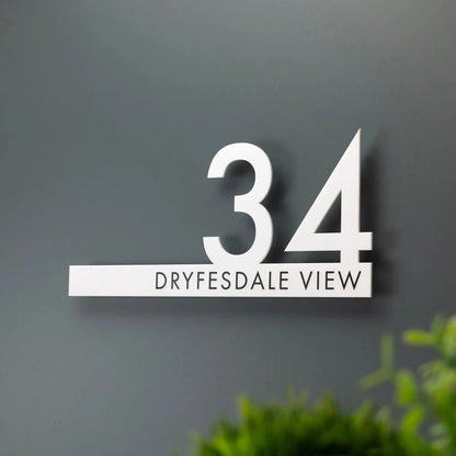 Rynx | Personalized elegant acrylic house number sign - modern and weatherproof