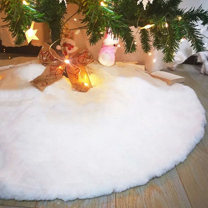 Rynx | Plush Faux Fur White Christmas Tree Skirt