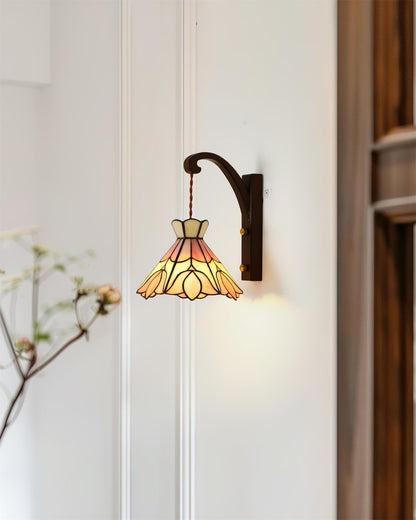 Rynx | Serena Tiffany Plug In Wall Lamp