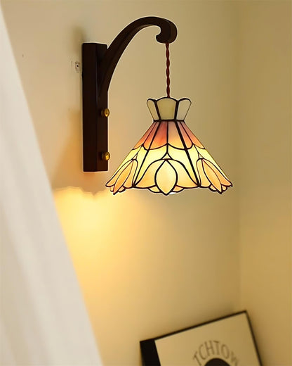 Rynx | Serena Tiffany Plug In Wall Lamp
