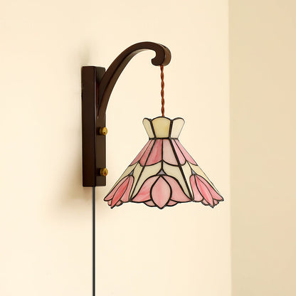 Rynx | Serena Tiffany Plug In Wall Lamp