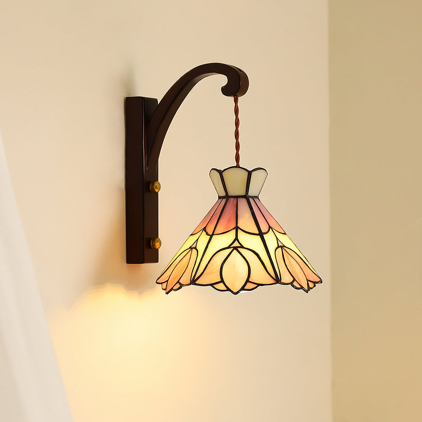 Rynx | Serena Tiffany Wall Lamp