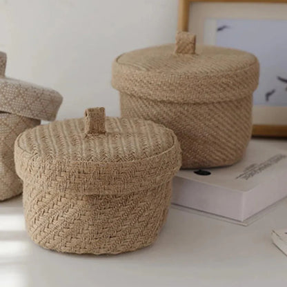 Rynx | Stylish round jute basket with lid - Contemporary organizational solution