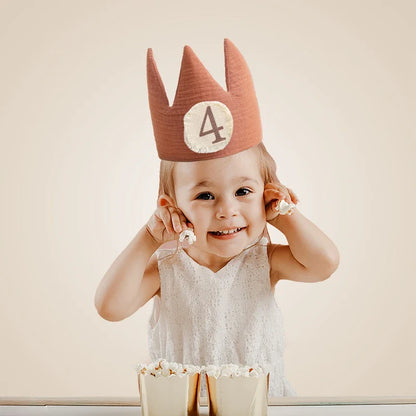 Rynx | Children's birthday fabric crown with interchangeable adhesive numbers
