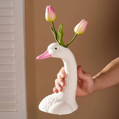 Rynx | Swan Head Vase
