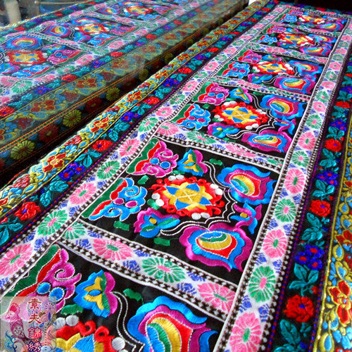 Rynx | National Bar Cloth Decorative Embroidery Cloth Window Throw Sofa Cover Carpet