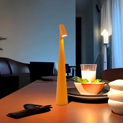Rynx | LunaSlim Elegant Table Lamp with Wireless Functionality