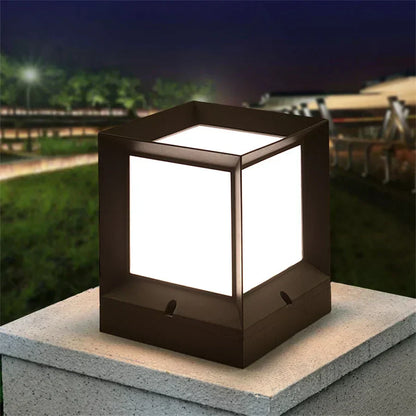 RYNX | Lamp - Elegant Solar Lantern for Your Driveway A - 12cm x 12cm x 15 cm
