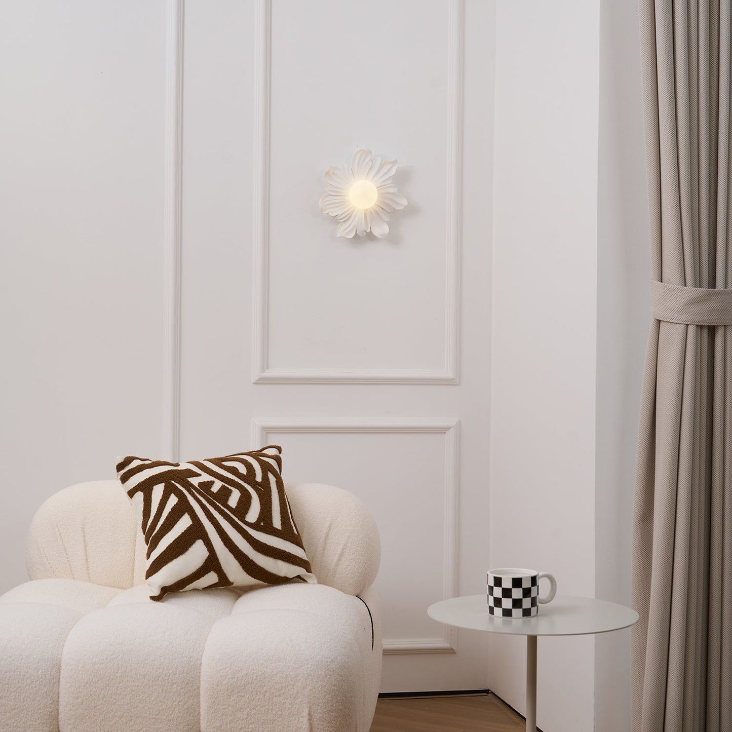 Rynx | Tina Flower Wall Lamp