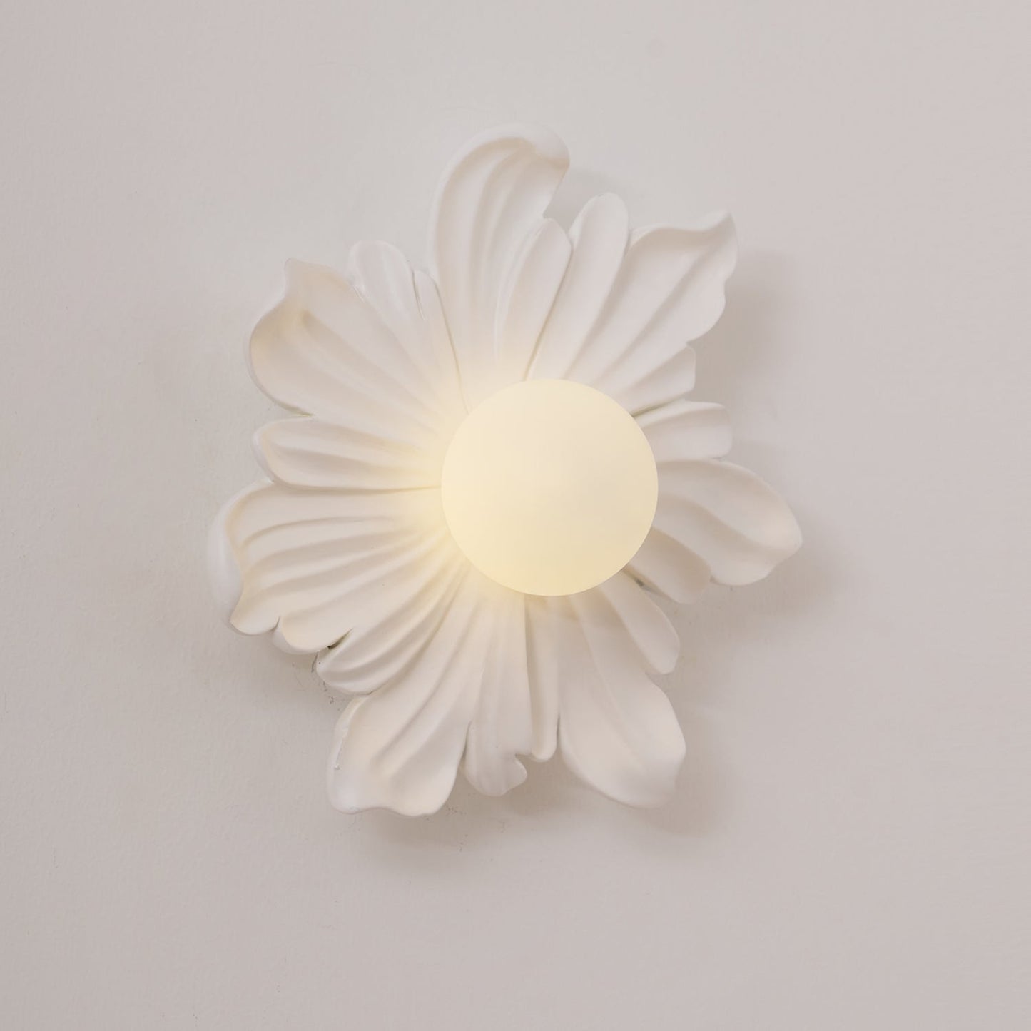 Rynx | Tina Flower Wall Lamp