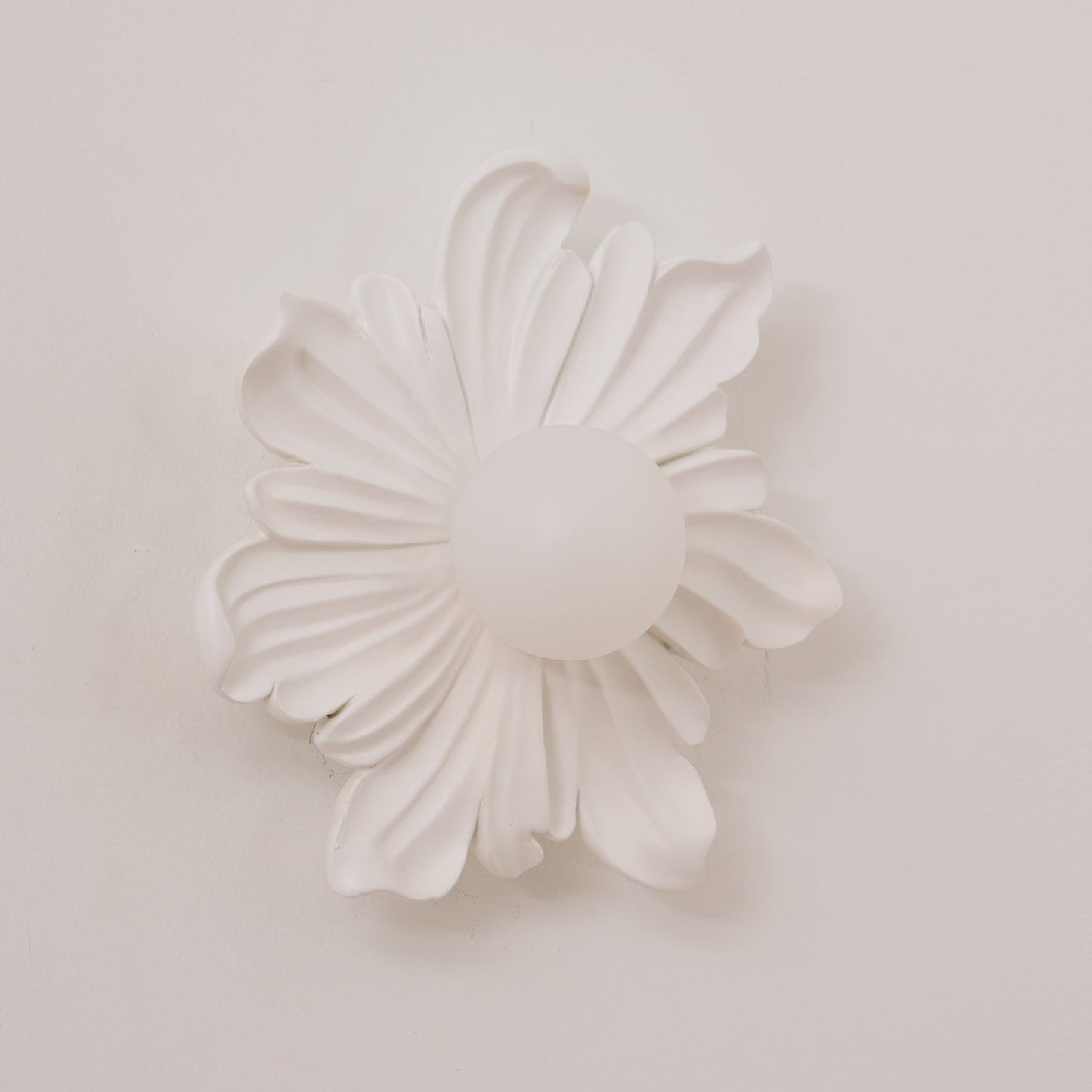 Rynx | Tina Flower Wall Lamp