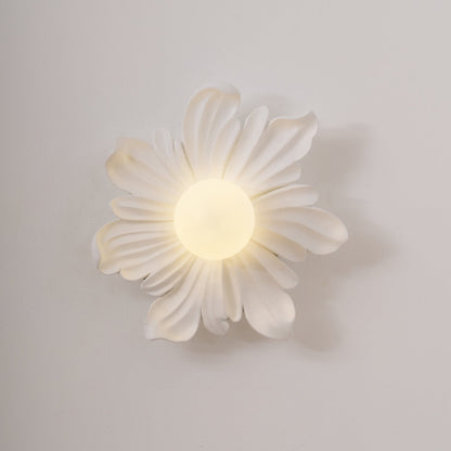 Rynx | Tina Flower Wall Lamp