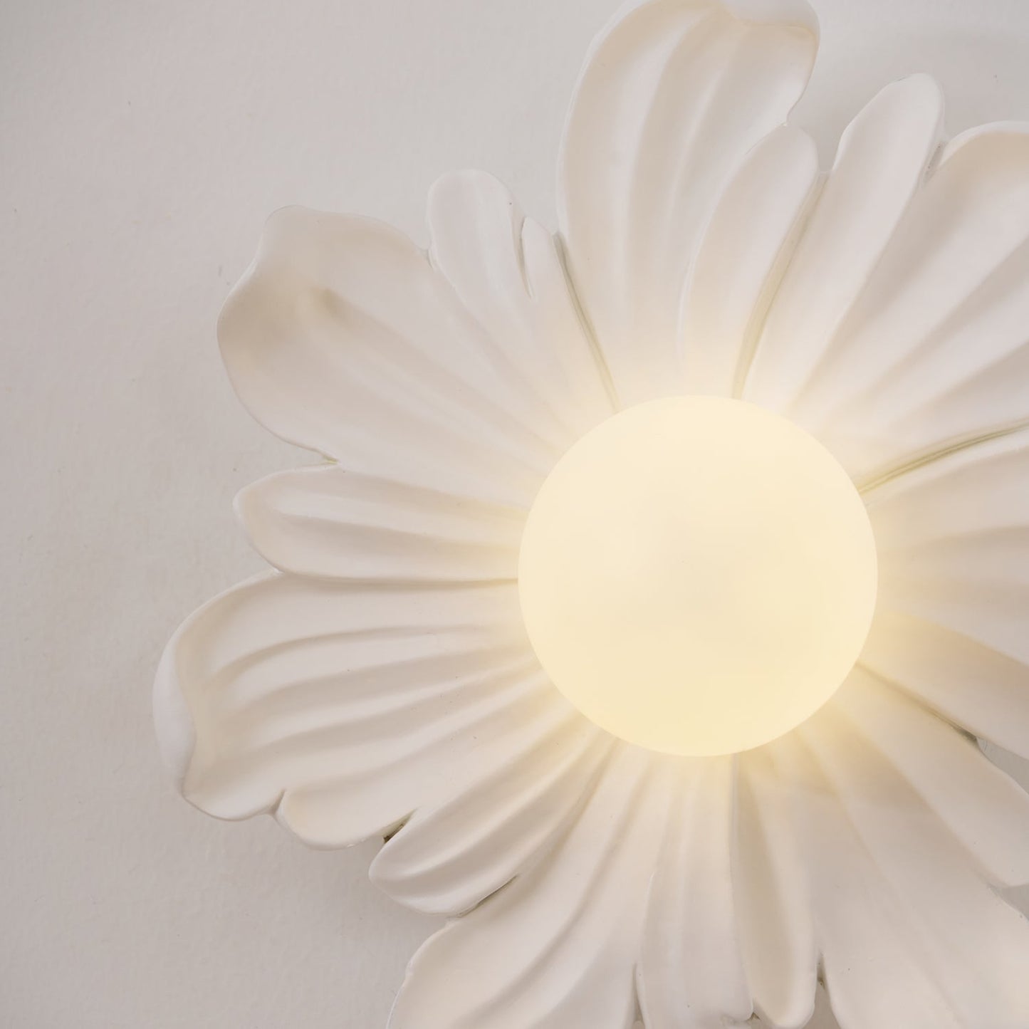 Rynx | Tina Flower Wall Lamp