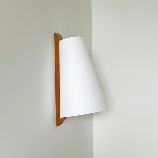 Rynx | Trianora Wall Lamp