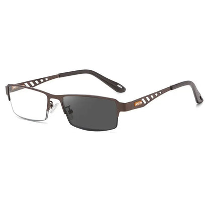 Rynx | Ultra-light multifocal self-tinting reading glasses