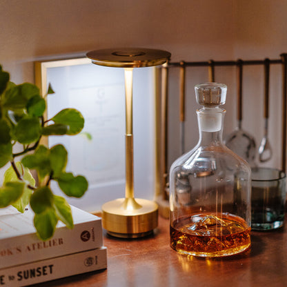 Rynx | Ambient Metallic Wireless Table Lamp