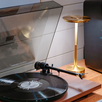 Rynx | Ambient Metallic Wireless Table Lamp