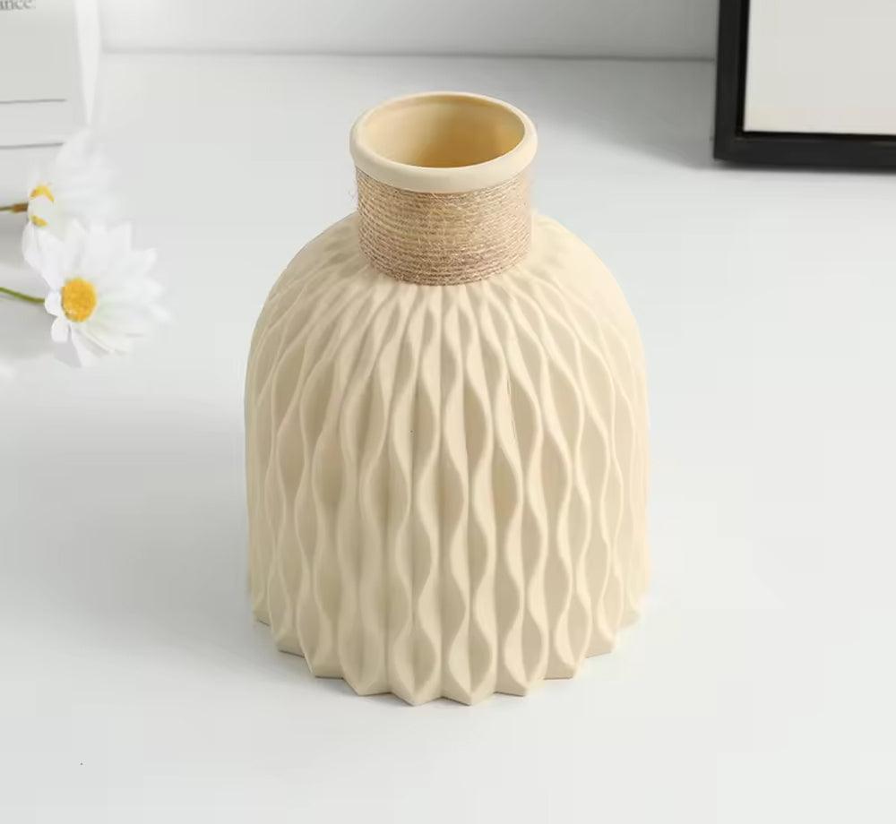 Rynx | VividVase - Chic ceramic vase for fresh flower arrangements