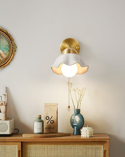 Rynx | Vena Brass Wall Lamp