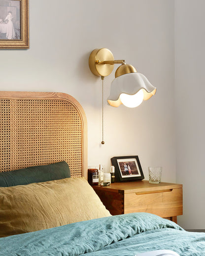 Rynx | Vena Brass Wall Lamp