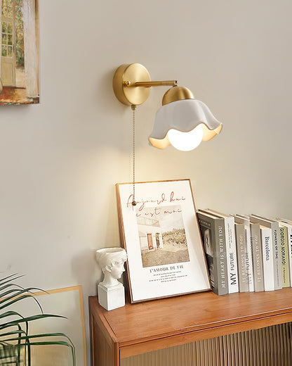 Rynx | Vena Brass Wall Lamp
