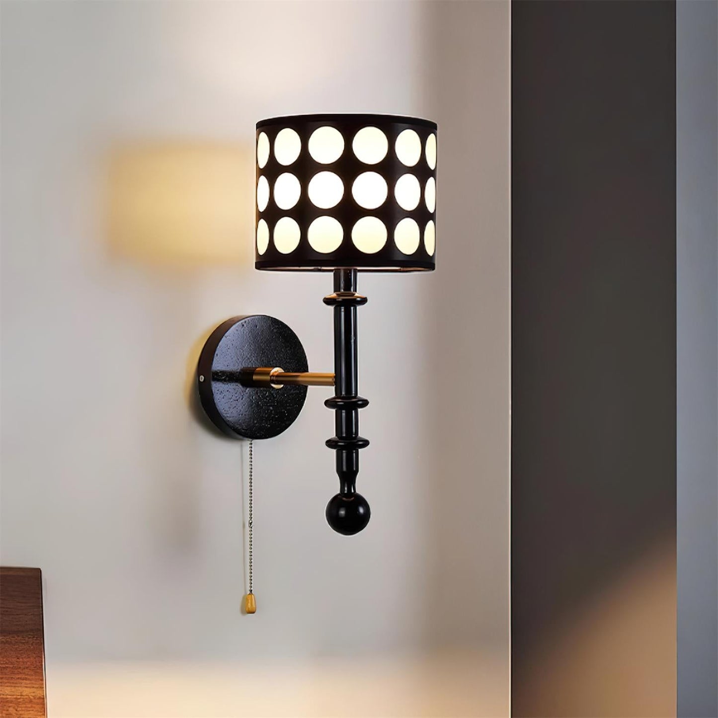 Rynx | Ventana Wall Lamp
