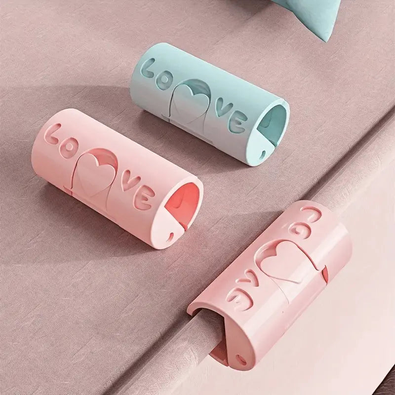 Rynx | Adjustable sheet holder – Never again slipping bed linen